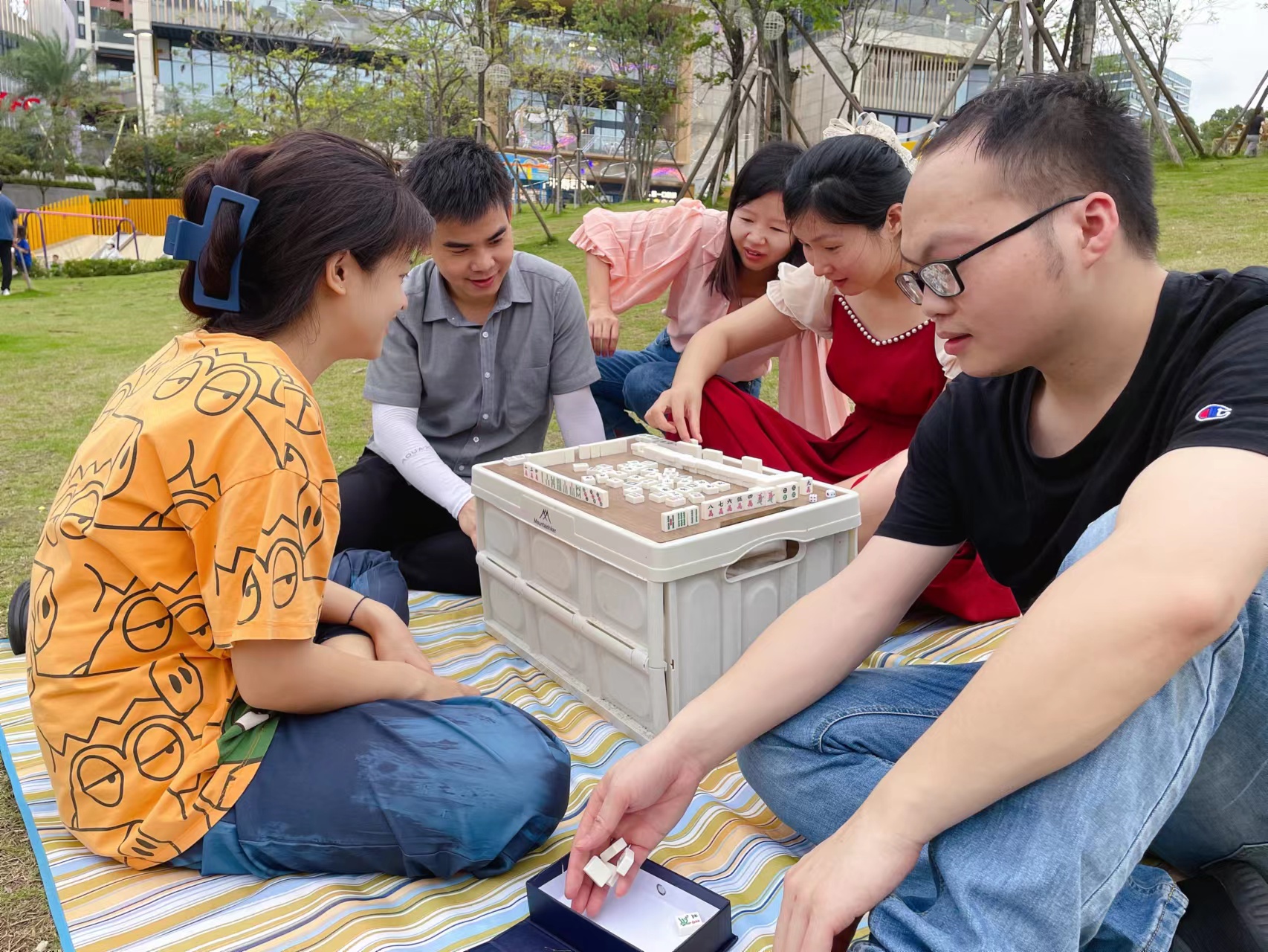 4-6月生日會(huì) 4-6月生日會(huì)